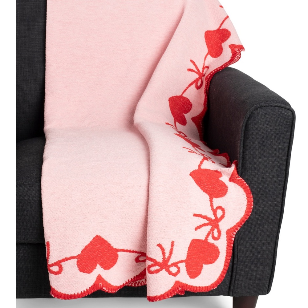 Rachel Zoe Sweetheart and Bows Throw